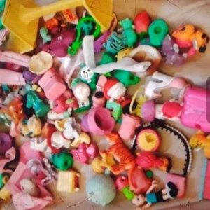 Toy lot mostly Shopkins